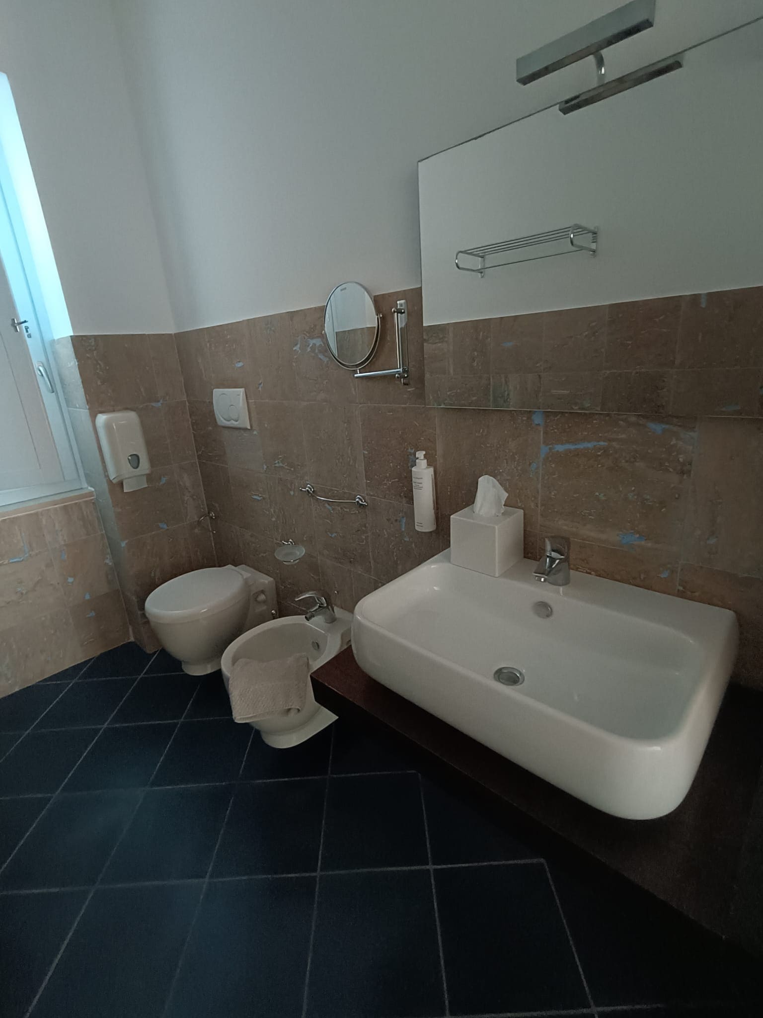 camera 502 bagno