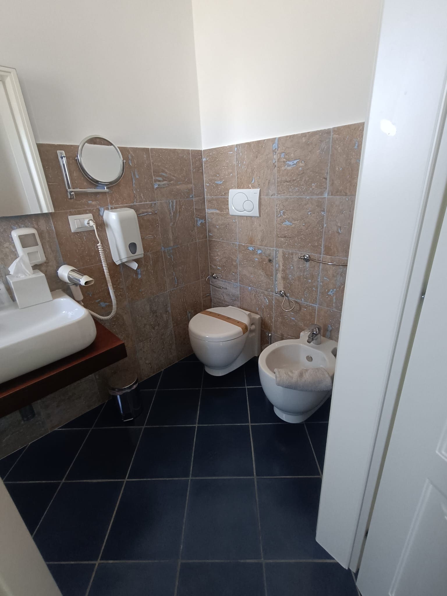 camera 601 bagno 4