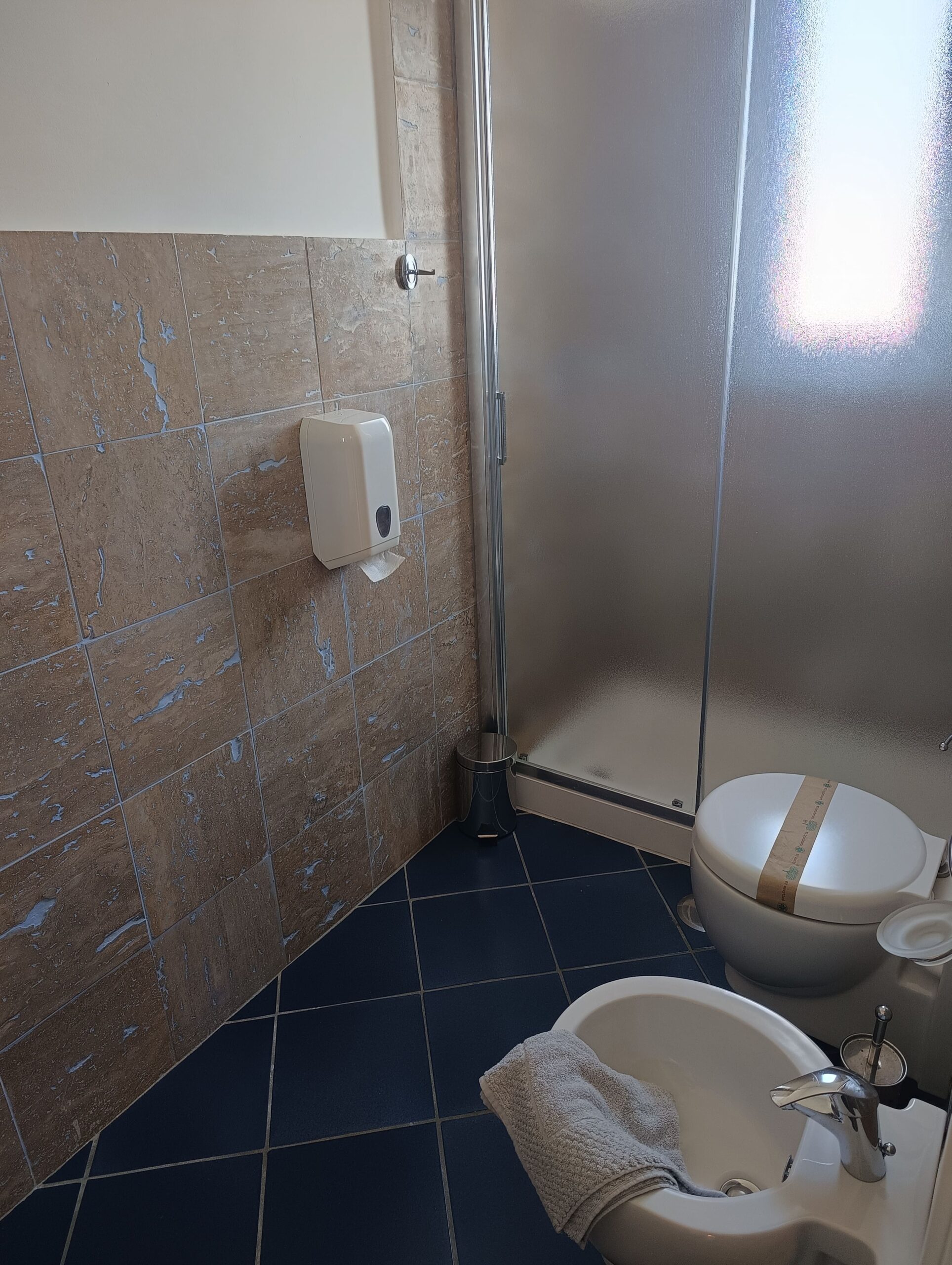 camera 602 bagno
